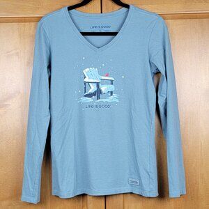 Blue Grey Snowy Adirondack Chair Cardinal Long Sleeve Crusher V-Neck Tee - S